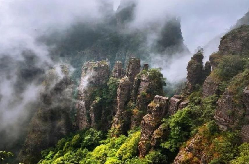 广西一座有"小张家界"之称的山峰,它的奇险绝不逊色于