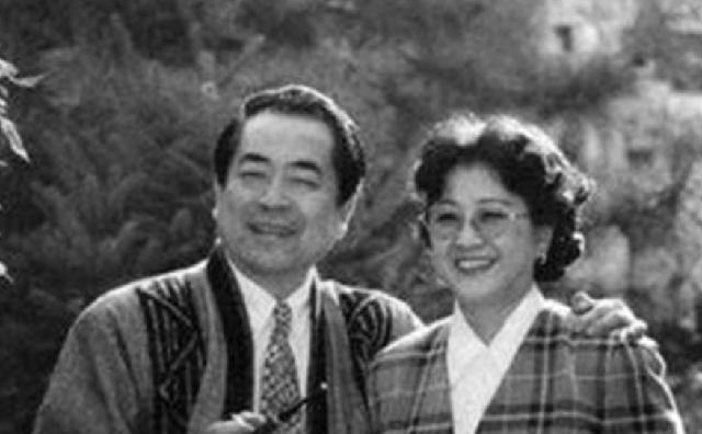大画家范曾的婚姻:为了你,我从黑发变到白头,是爱情,亦是人生