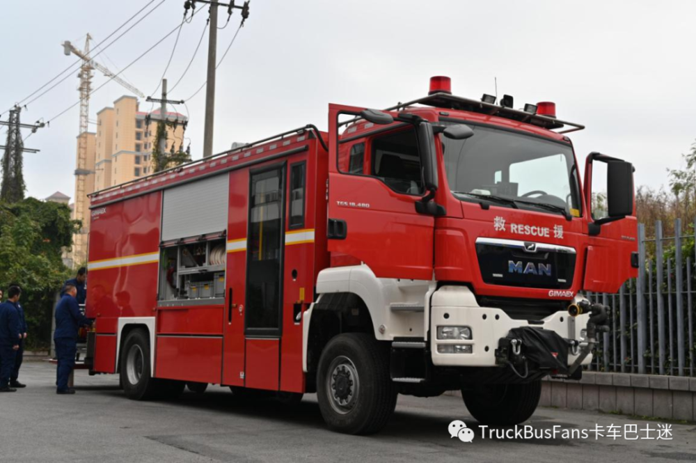 红色战车|吉麦克斯-施密茨 路轨两用消防车的运用和配置