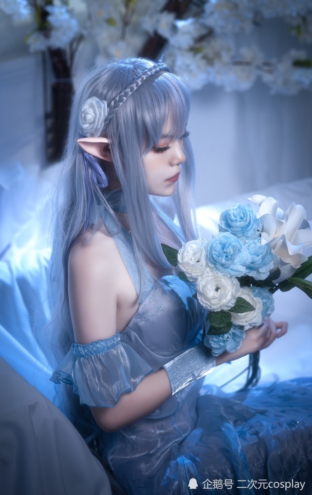 《re:从零开始的异世界生活》中的女主角,温柔善良的半精灵少女,coser