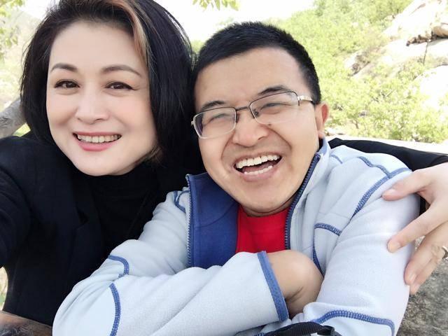 于月仙生前采访:不让白发人送黑发人!张学松把小舅子当儿子照顾