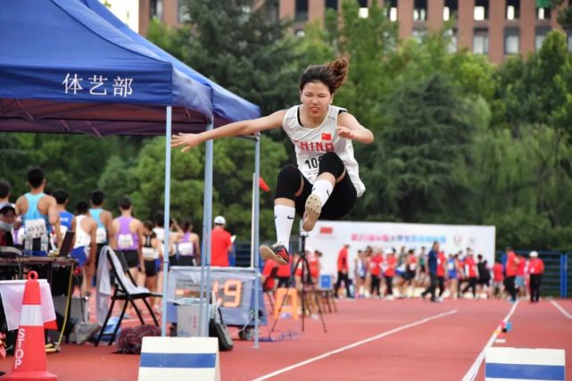 我院田径队在第20届中国大学生田径锦标赛上喜获佳绩