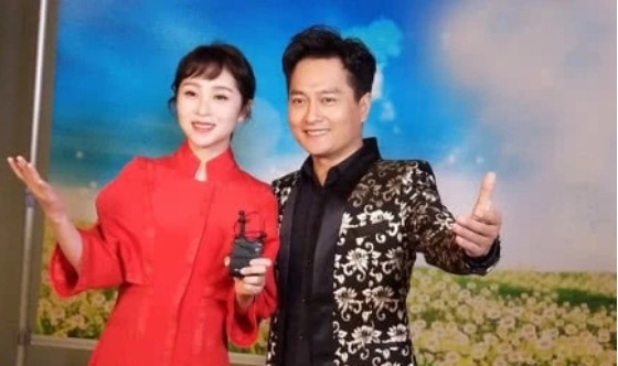 郭津彤:因星光大道走红,31岁嫁给二婚云飞,如今怎么样