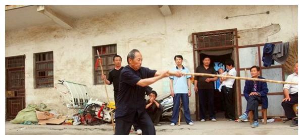 当年退伍武警犯下滔天大案,逃亡20多年不回家,如今悬赏超300万