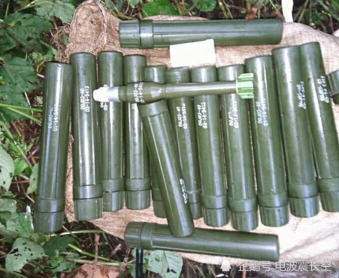 清一色配81式步枪还用上了03式枪榴弹非洲新中械部队诞生