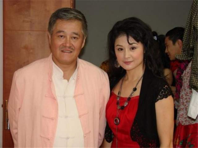 "谢大脚"于月仙遇车祸去世,为了照顾弟弟,和丈夫决定