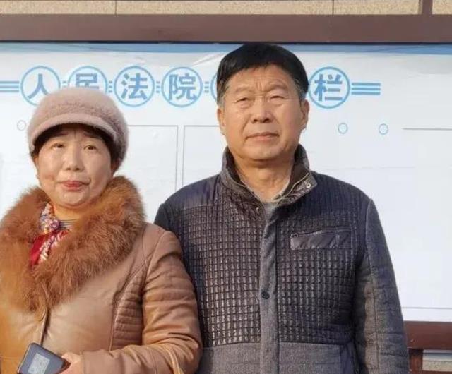 郭威和田静带着俩孩子玩,郭希宽外甥女反复提2件事,开庭不远了