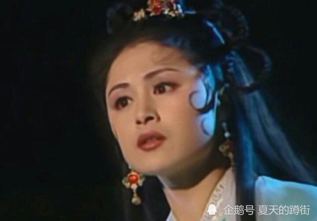 但于月仙凭着自己的高颜值硬撑起了美人陈五真这个角色,并完美地表现