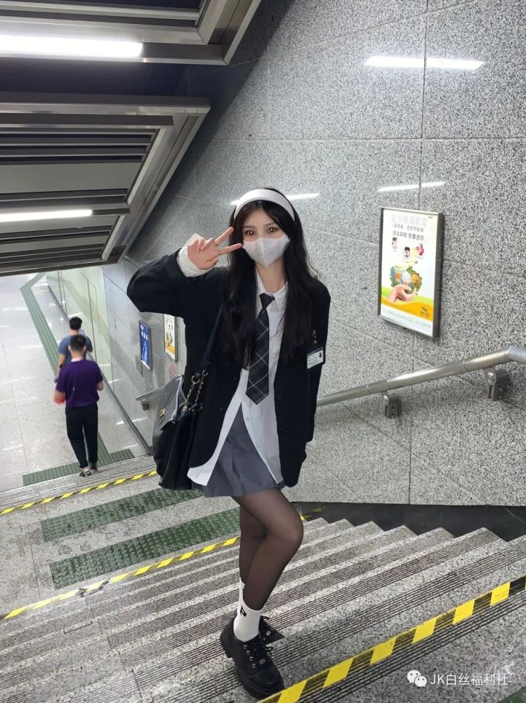 jk日常|早秋辣妹 甜酷系学姐 全身穿搭分享