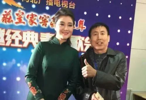 传唱全国的降央卓玛一夜之间销声匿迹发生了什么