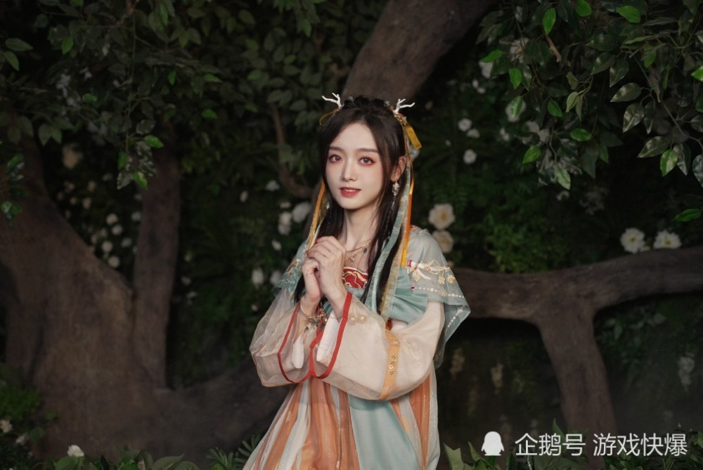 瑶瑶公主cos正片想要变成光因为又怕黑的人