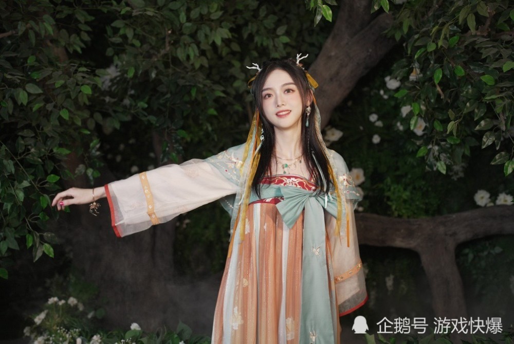 瑶瑶公主cos正片想要变成光因为又怕黑的人