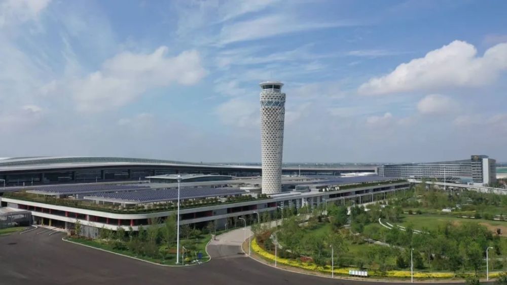 青岛胶东国际机场正式转场运营再见流亭这段空地对话令人泪目