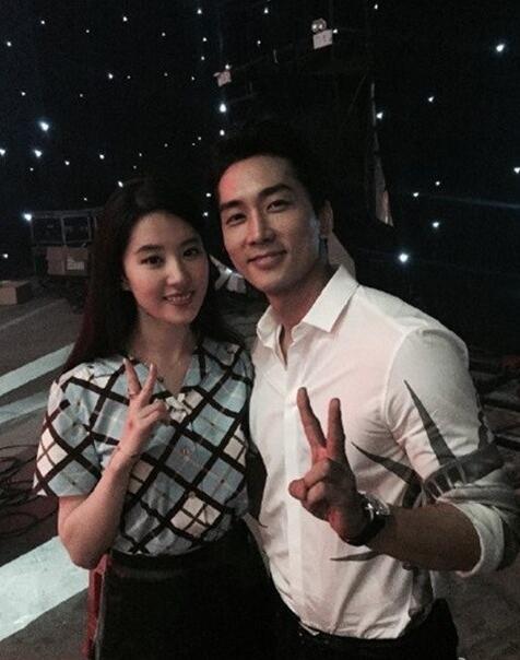 韩综曝刘亦菲怀孕?有望和宋承宪今年完婚