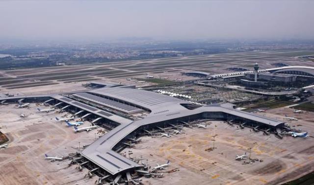 "荒废"20年又重新开建的机场,落户四川,距市区仅9公里