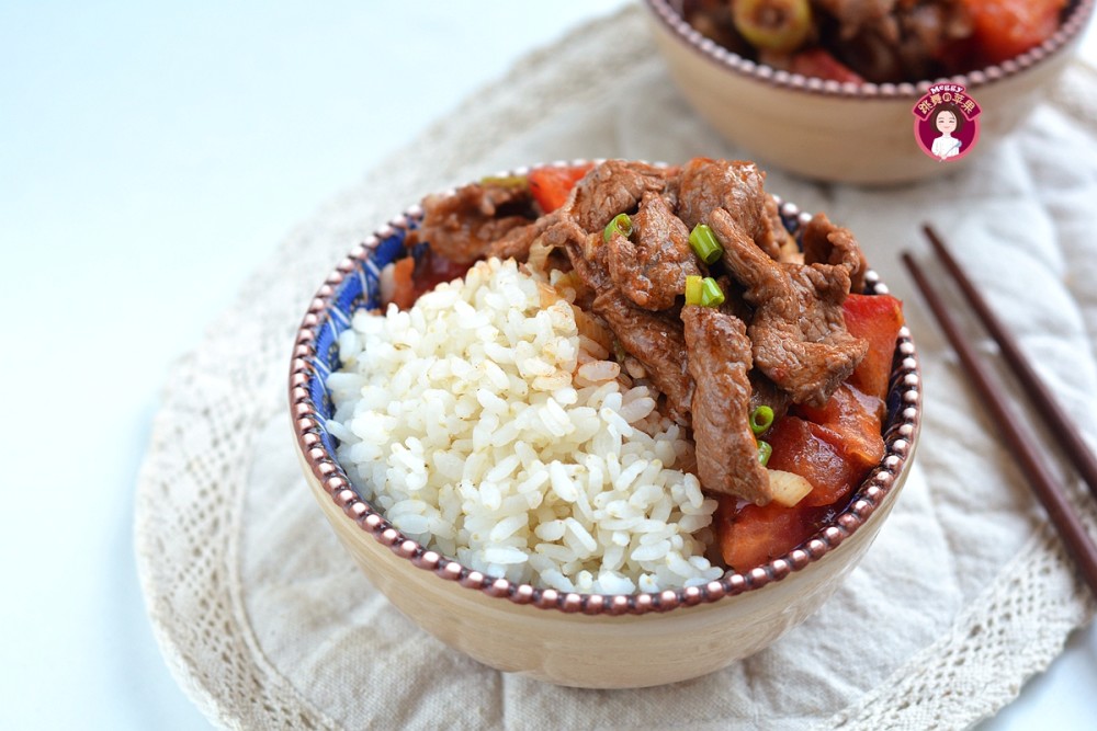 番茄牛肉饭早餐真豪横,10分钟轻松搞定,元气满满连午餐都有了