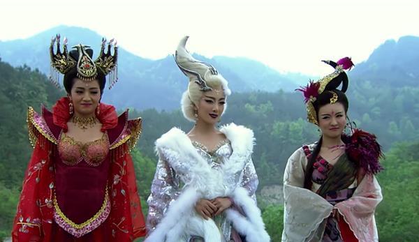封神后,女娲并没有出尔反尔,而是给了妲己等轩辕坟三妖一条活路