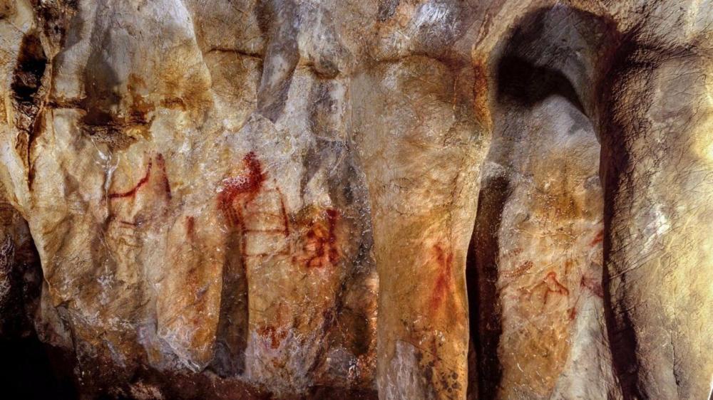 西班牙发现距今6.5万年史前壁画,是地外文明?还是史前
