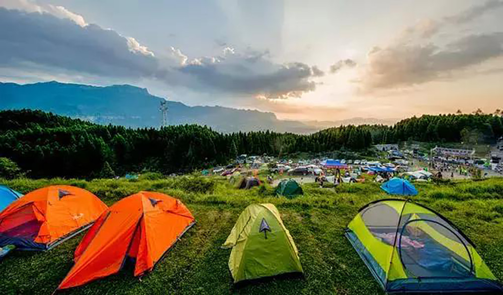 重庆南川金佛山露营:把家搬到星空下,把家搬到金佛山,枕山入眠