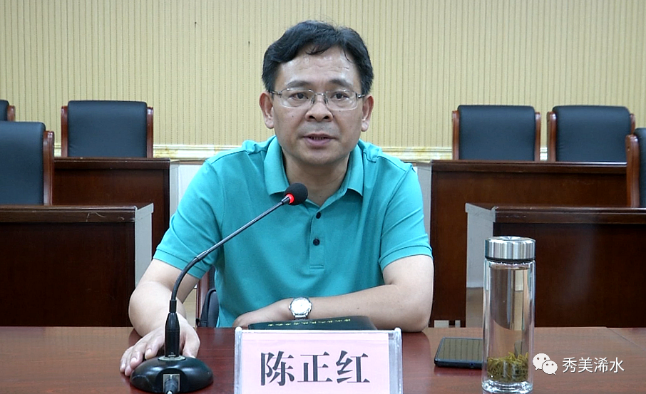 浠水县委副书记,代县长,县新冠肺炎疫情防控指挥部指挥长陈正红在疫苗