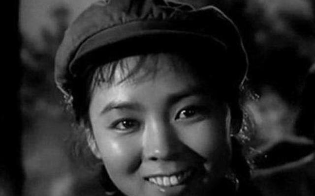 《英雄儿女》演王芳爆红,却息影15年,时隔47年刘尚娴境况如何?