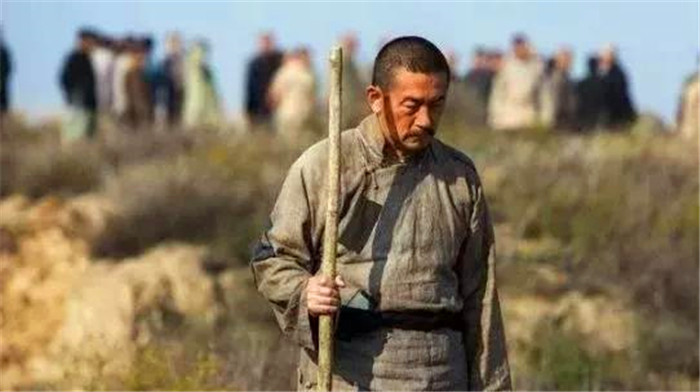 古代穷人没饭吃,为什么不自己去荒郊野外开垦一块荒地