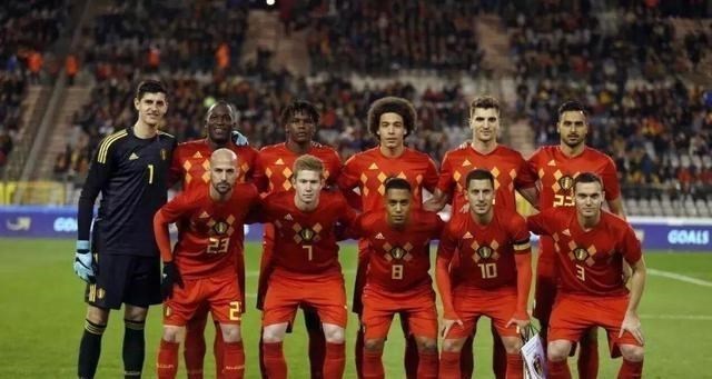 足球国际排名_足球简笔画