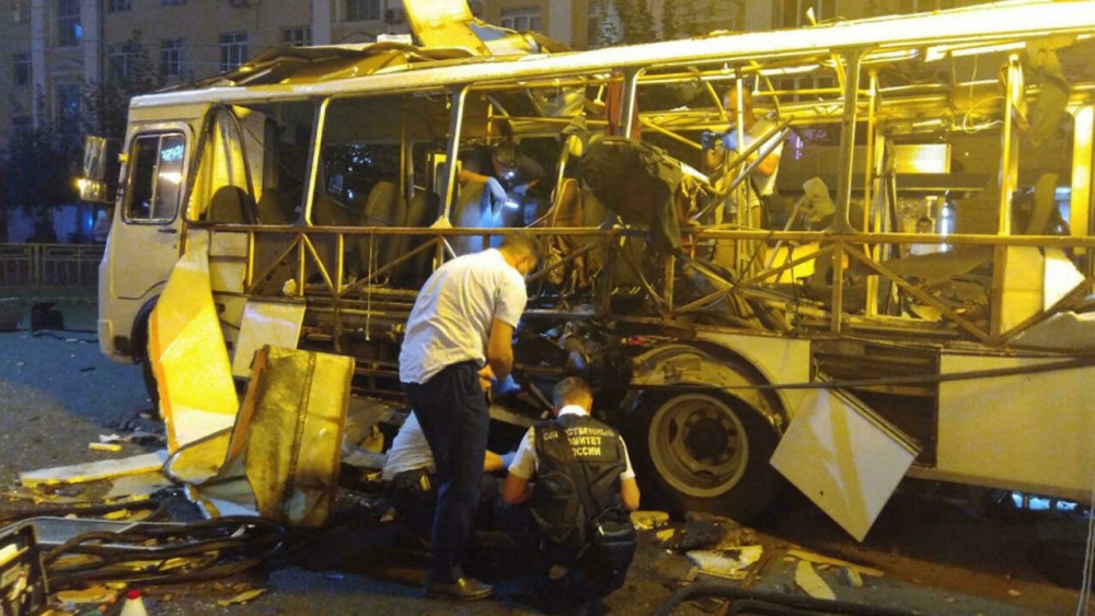 事故还是恐袭?俄罗斯沃罗涅日市中心公交车爆炸,致1死17伤