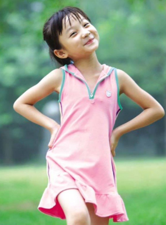 假唱风波过去13年,林妙可被嘲少年老成,那个被顶替的女孩怎样了?