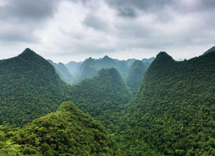 贵州大山深处神仙县城一个猎奇探险的胜地风景比九寨沟更惊艳
