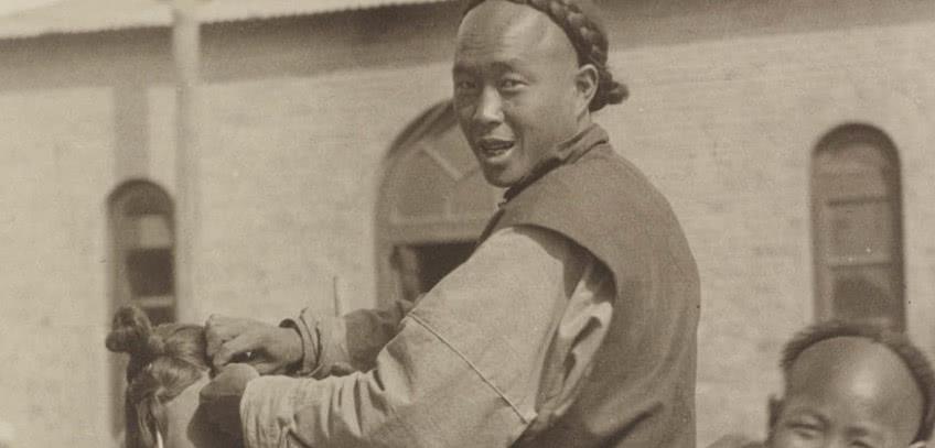 清朝的辫子头有多丑?画像让现代人难以接受,别再被电视剧骗了