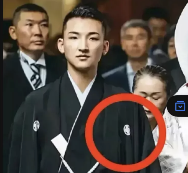 行纳粹礼,参拜靖国神社……"无知"张哲瀚必须"凉凉"