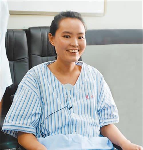"教师妈妈"张丽莉:为救学生失去双腿,主动提出离婚,现状如何