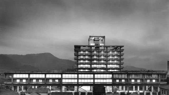 美国纽约,1958年 △ 摄于1958年  ezra stoller/esto 06 香川县厅舍