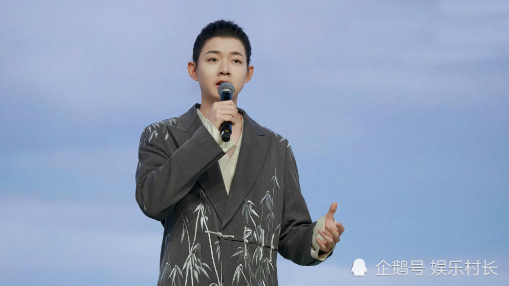 真被冤枉了?霍尊发文告别演艺工作,回顾与陈露初见好甜,发誓证明人品
