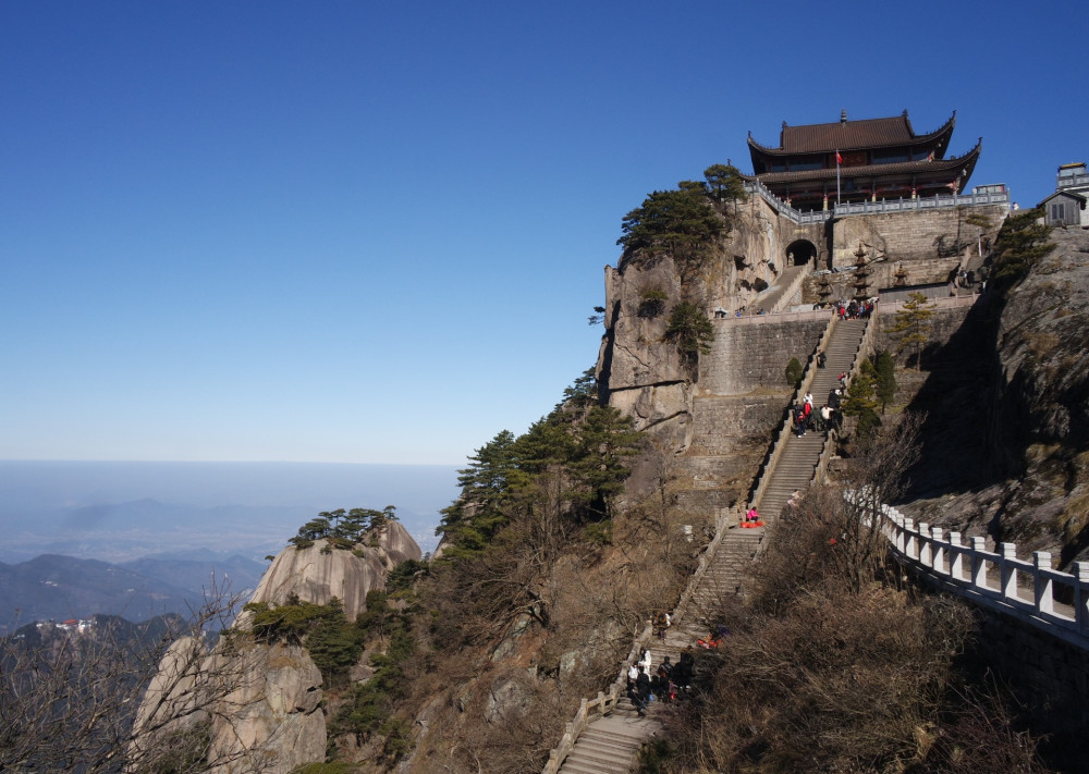 名山区多少人口_2021年中国有多少人口