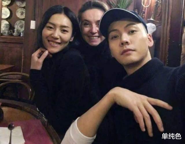 陈伟霆何穗疑似同居恋情曝光,汪峰再被抢风头,女方疑似有过婚史