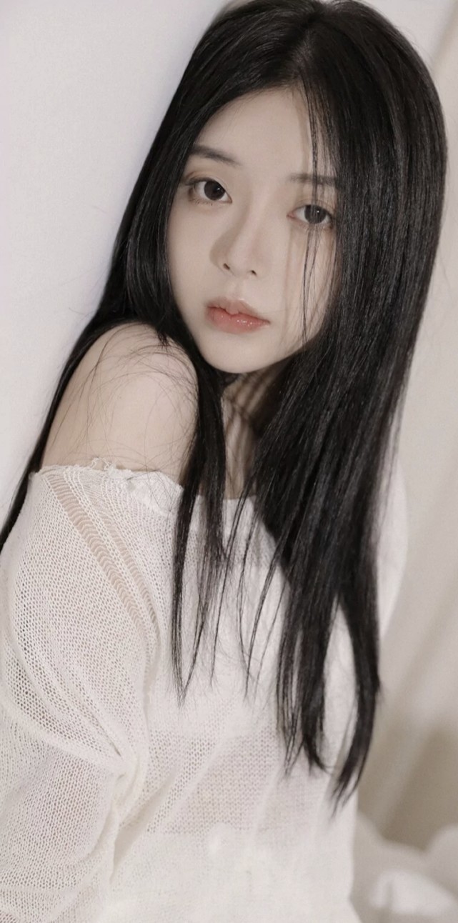 2021最流行的壁纸图片 清新唯美精选美女桌面壁纸
