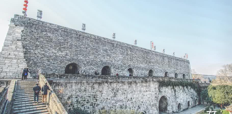 愿祖国像这世界上最坚固城墙南京中华门,历经600多年风雨而未倒