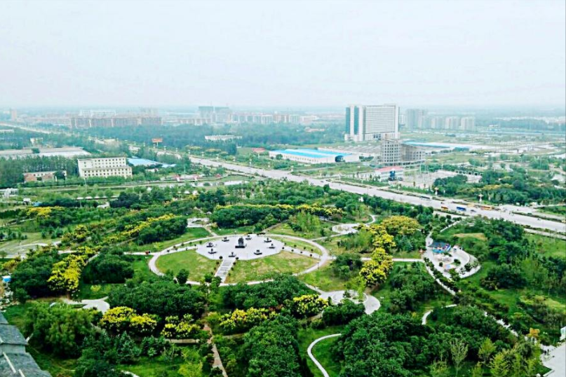 服装行业占gdp_2019年中国服装市场规模将超2万亿 服装行业竞争格局分析 图(2)