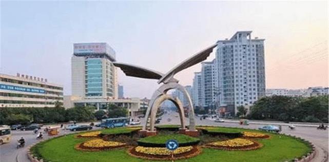 人均gdp城市房价_中国人均GDP21万的城市,房价1967元