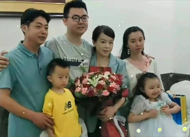 杜妈最新发声,网友:这一次力挺杜妈