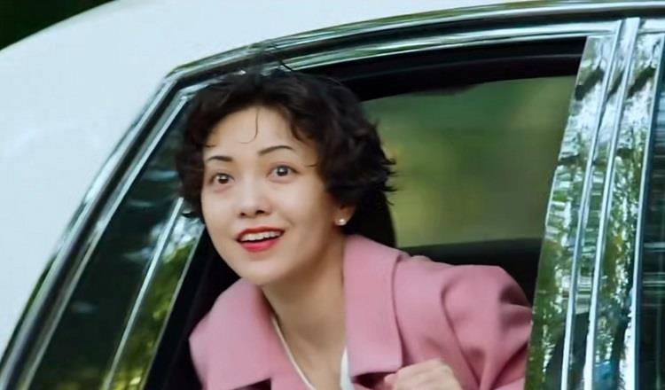 亦舒《喜宝》:一个"顶级捞女"的魅力,足以让男人折服
