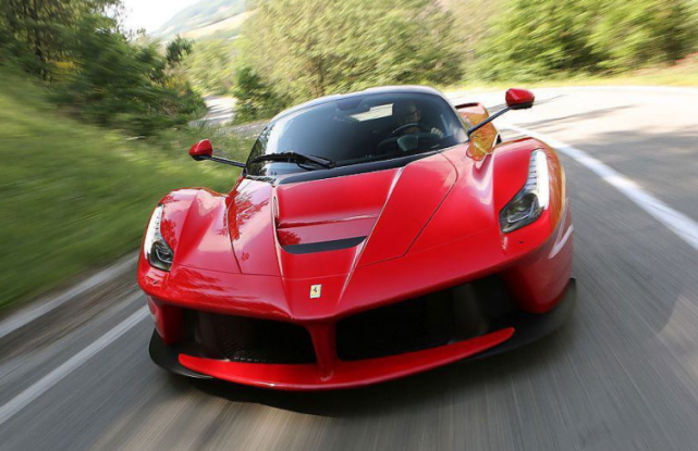 为何法拉利很少跑高速?车主甩出车钥匙:你开一次试试