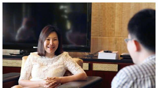 广州最大的隐形富豪,妻子自己也赚了几百亿,儿媳妇也有百亿资产_腾讯