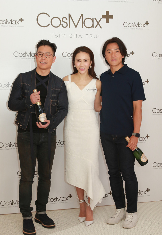 郑伊健和黎姿的友情让人羡慕"浩南哥的女人"挺会穿,优雅清新