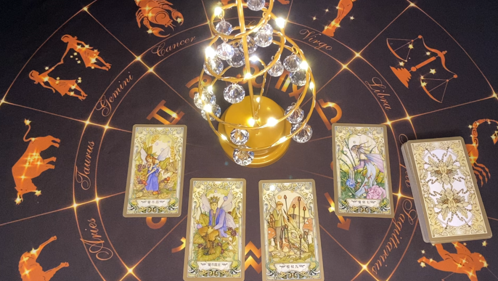 灵隐塔罗:天蝎座9月情感运势,遇到问题时,不要闷着胡思乱想