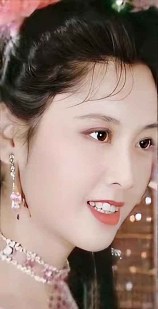 西游记中女儿国国王朱琳高清照