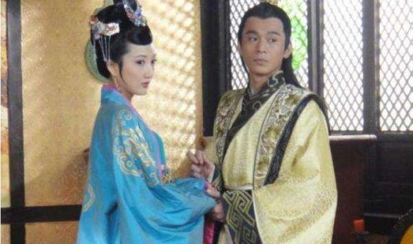 李渊共有4个儿子,将他们的名字连起来,发现李渊的野心