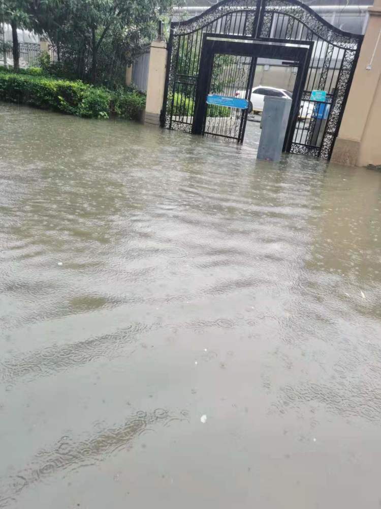 不同暴雨预警下应如何防范?